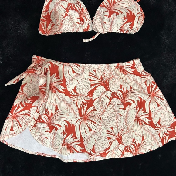 Old Navy Red Rust Tropical Bikini Set w/ Skirt Womens L NWT Pineapple Print Swim - Picture 5 of 11